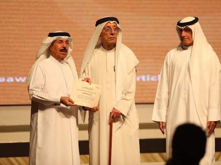 214-154644-winners-its-first-session-uae-essay-award-3